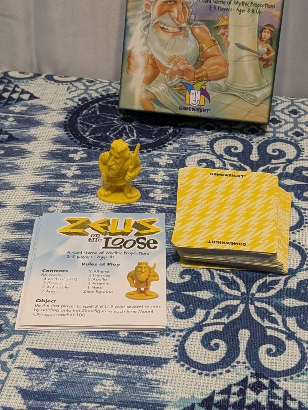 Zeus On The Loose Card Game of Mythic Proportions Gamewright Complete 2006 Vers